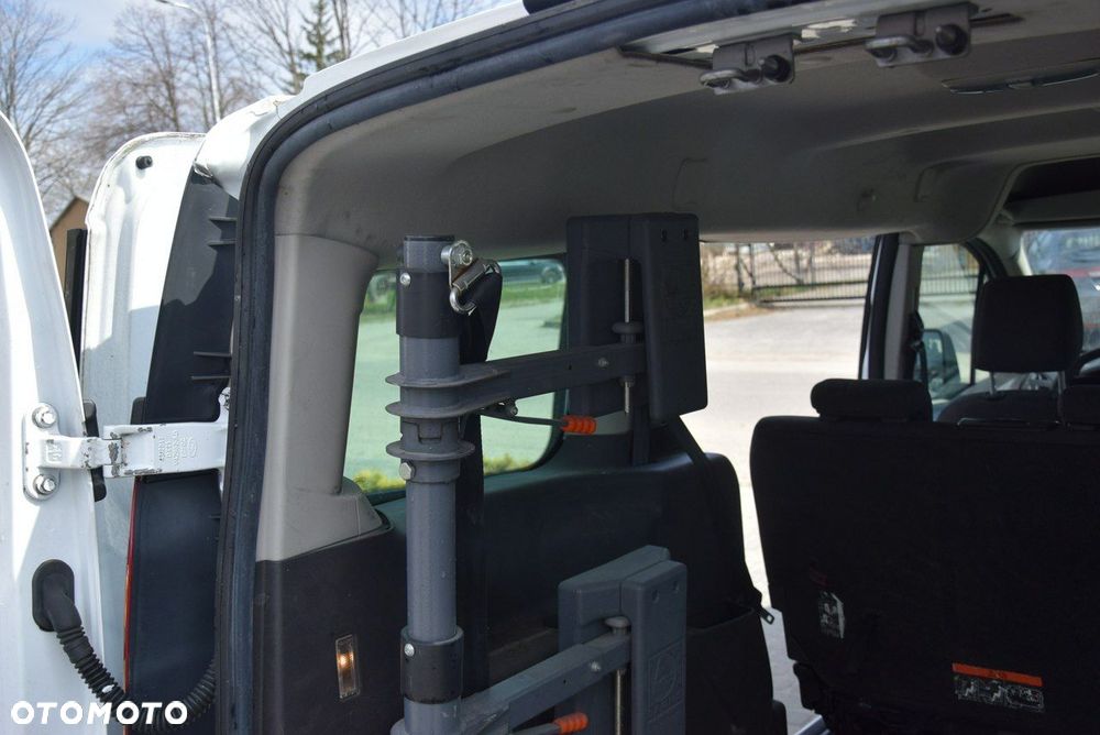 Ford Tourneo Connect Grand - 27