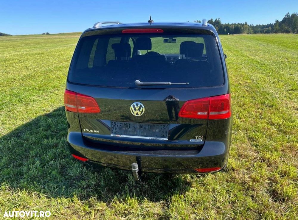 Volkswagen Touran 1.6 TDI DPF BlueMotion Technology DSG Cup - 24