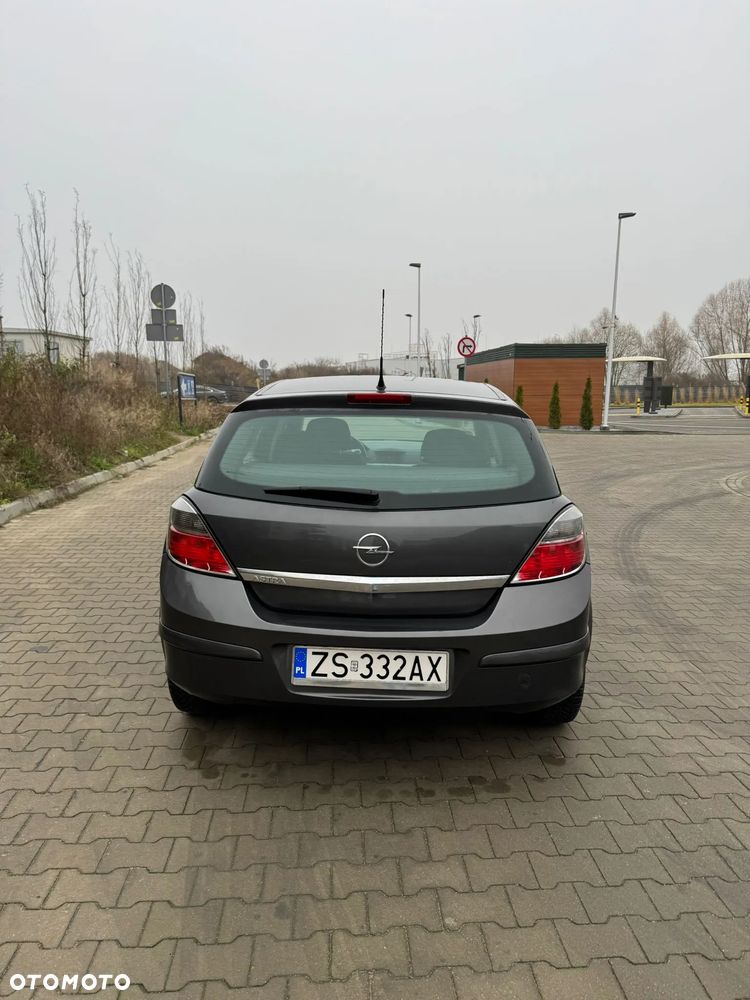 Opel Astra 1.6 Cosmo - 8