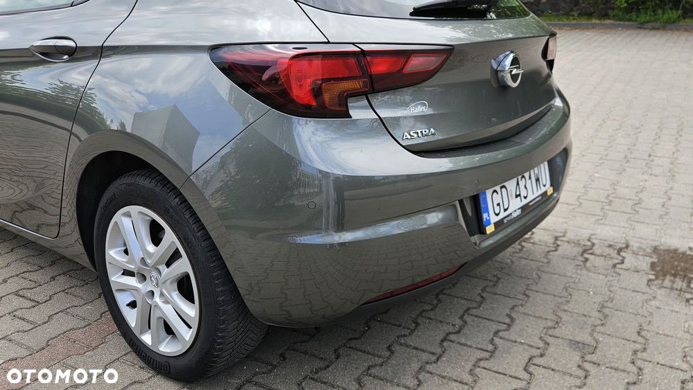 Opel Astra 1.4 T Enjoy S&S - 11