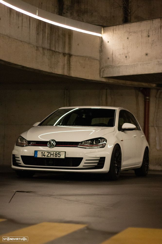 VW Golf GTI BlueMotion DSG - 12