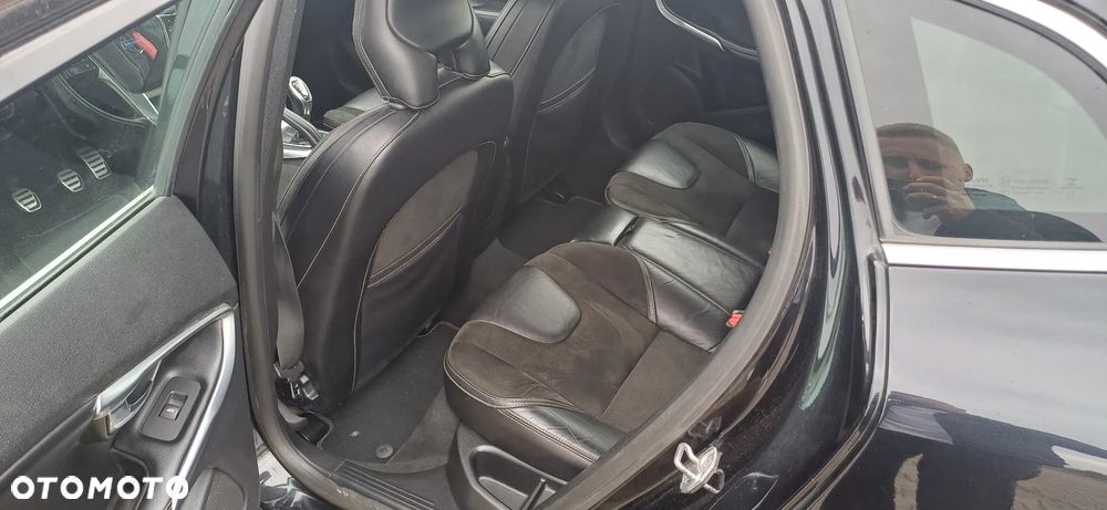 Volvo V40 - 12
