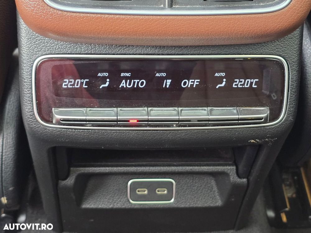 Mercedes-Benz GLE - 38