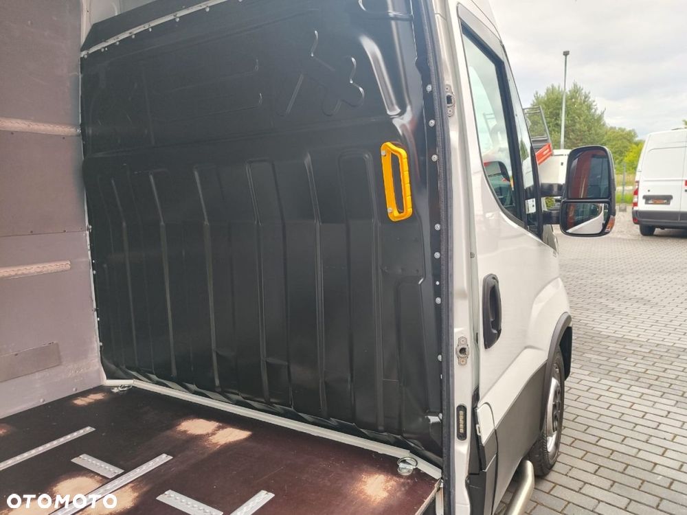 Iveco Daily - 25