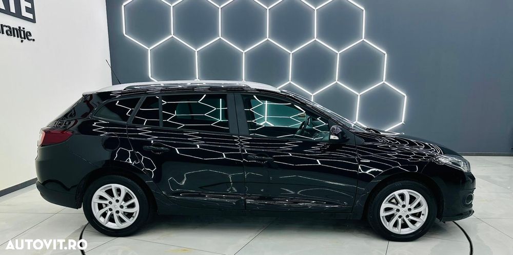 Renault Megane dCi 110 FAP LIMITED - 32