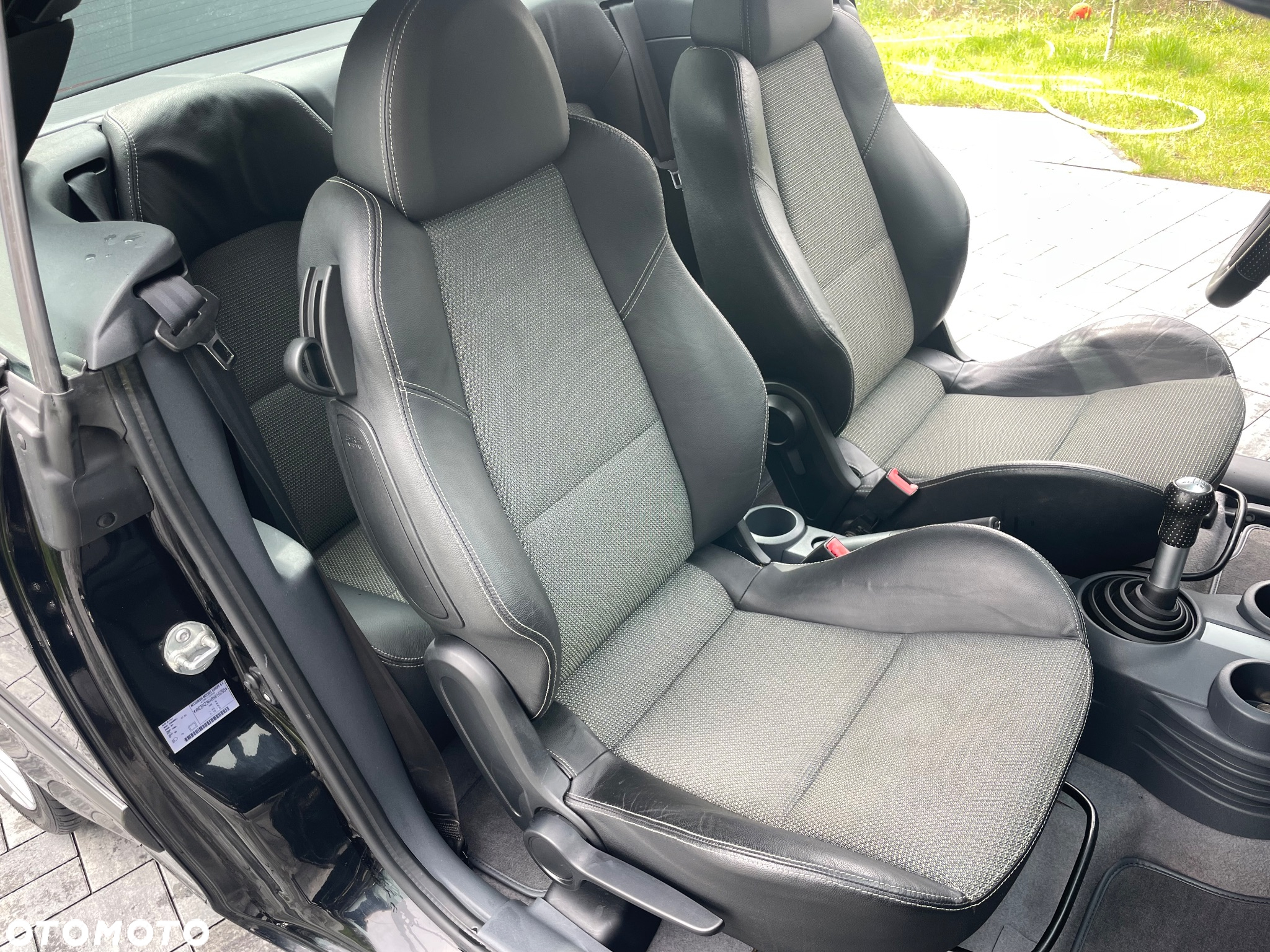 Mitsubishi Colt CZC 1.5 Invite - 15