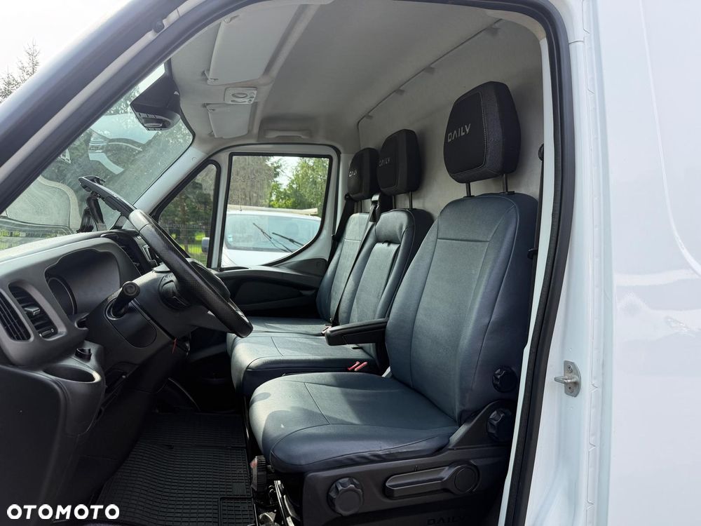 Iveco DAILY / 2.3D / L3H3 / HAK 3.5T / FV23% / NAJBOGATSZA WERSJA / L3 H3 - 13