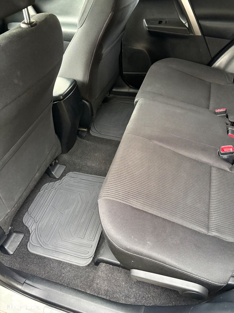 Toyota RAV4 - 17