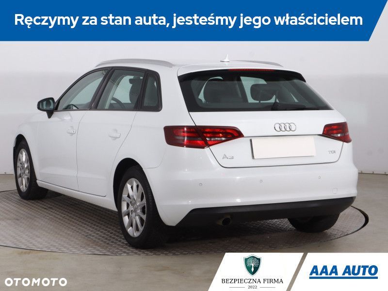 Audi A3 Sportback - 6