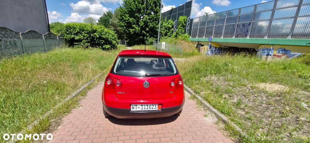 Volkswagen Golf 1.6 Trendline - 5