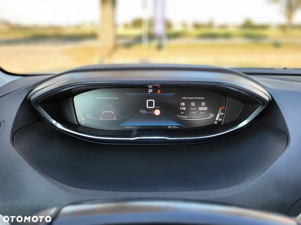 Peugeot 3008 1.2 PureTech Allure S&S EAT8 - 17