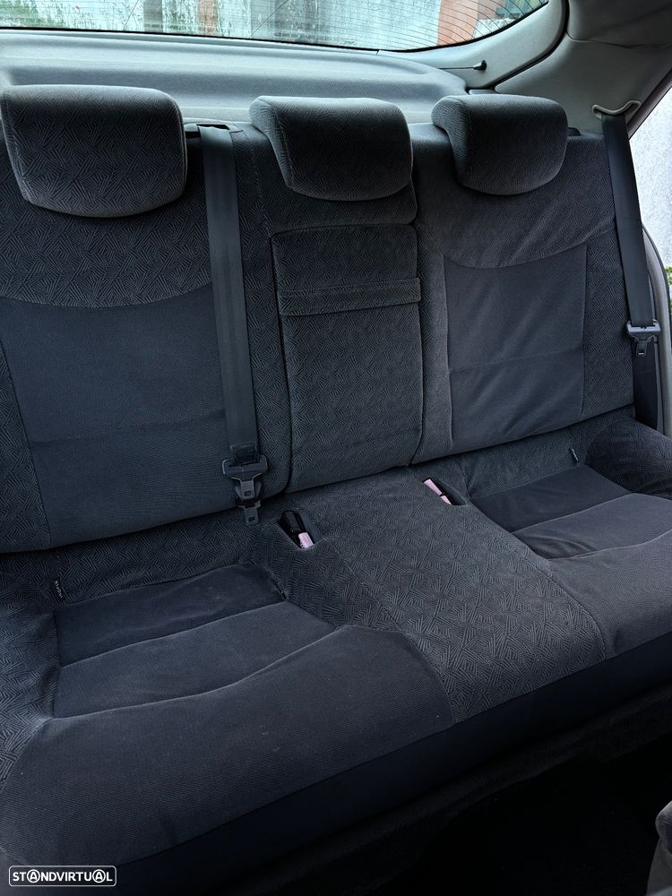 Renault Laguna 1.6 Privilége - 4