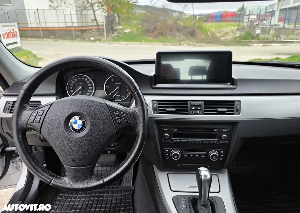 BMW Seria 3 - 23