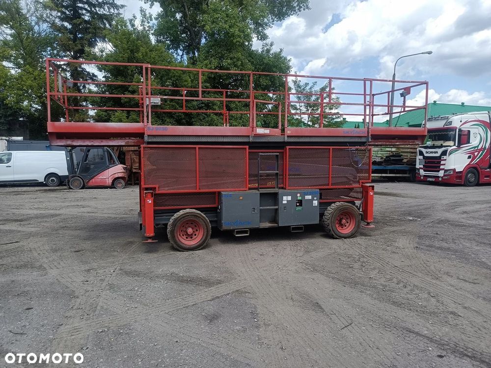 skayjack sj 9250 zwyzka terenowa 4x4 podnosnik nozycowy 17 m wys. platforma - 2