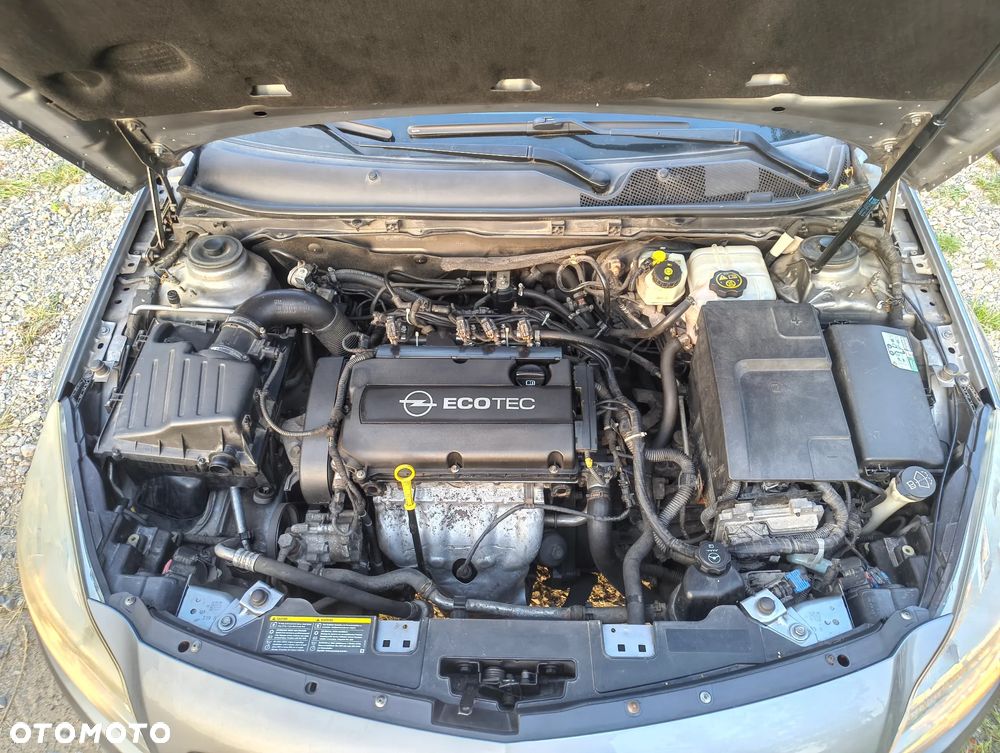 Opel Insignia 1.8 - 15
