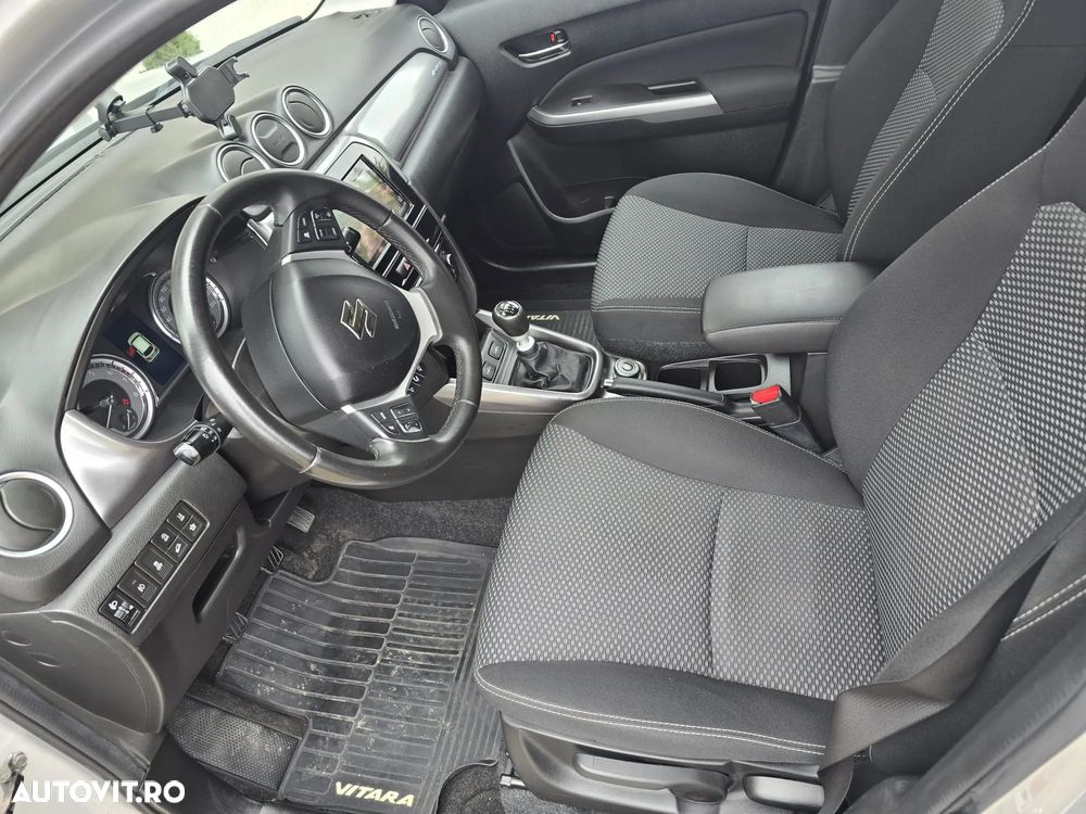 Suzuki Vitara 1.4 Passion - 9