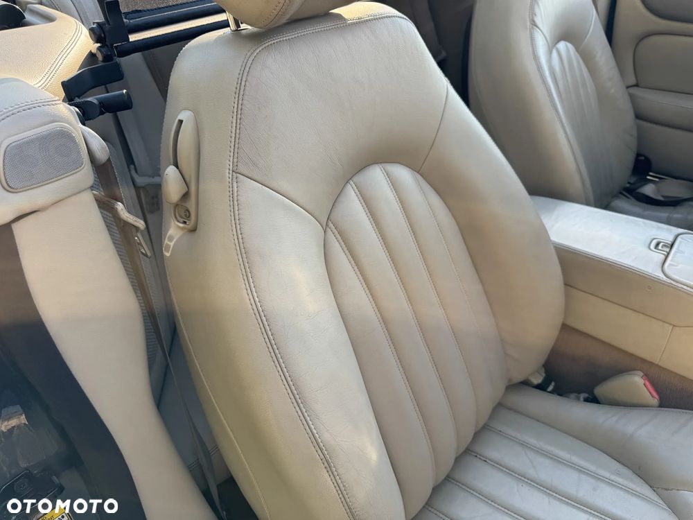 Jaguar XK8 - 38