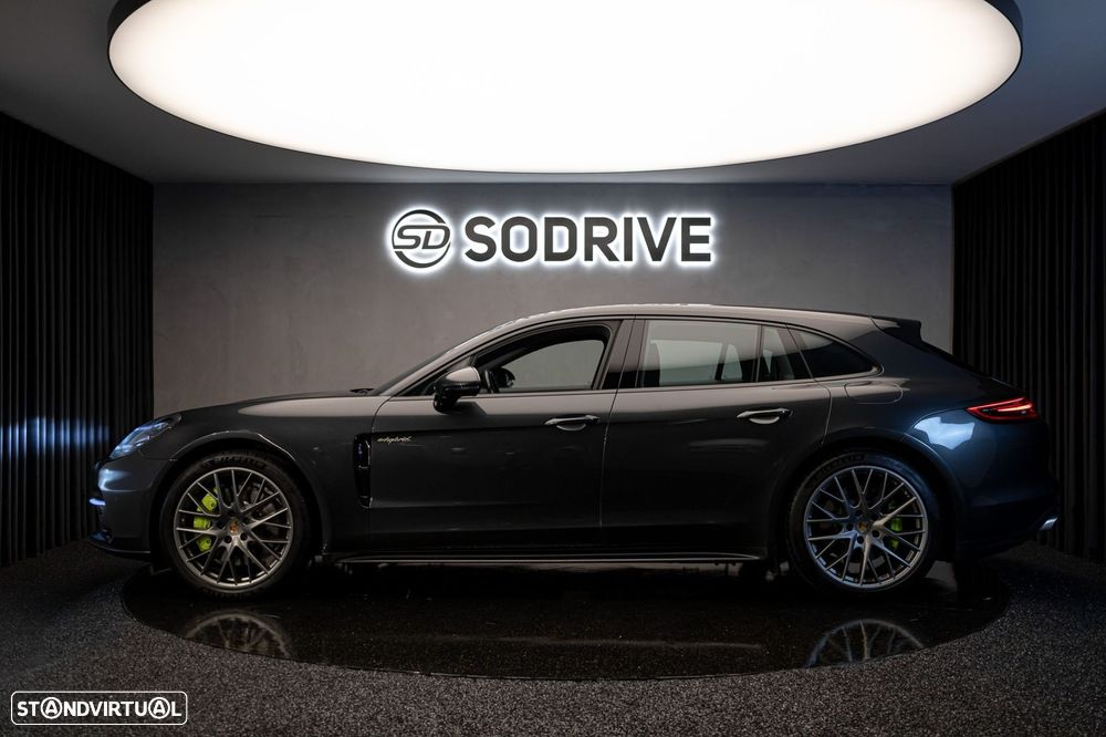 Porsche Panamera Sport Turismo 4 E-Hybrid Edition 10 Anos - 2