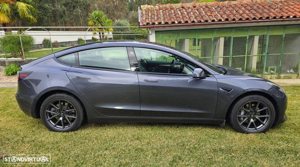 Tesla Model 3 Standard Range Plus RWD - 4
