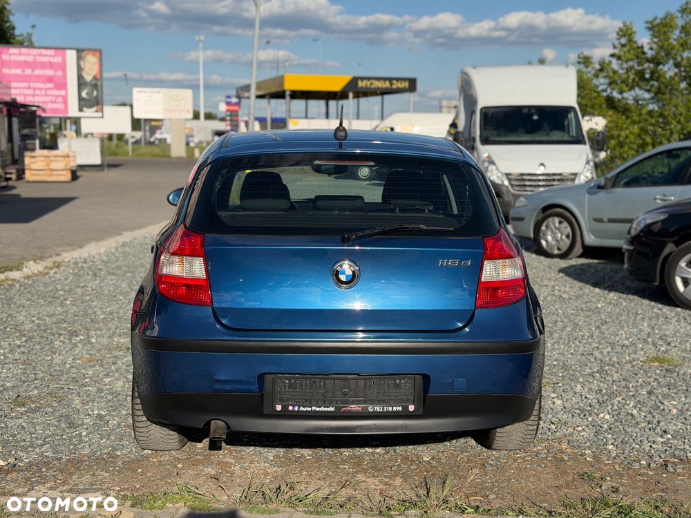 BMW Seria 1 - 18
