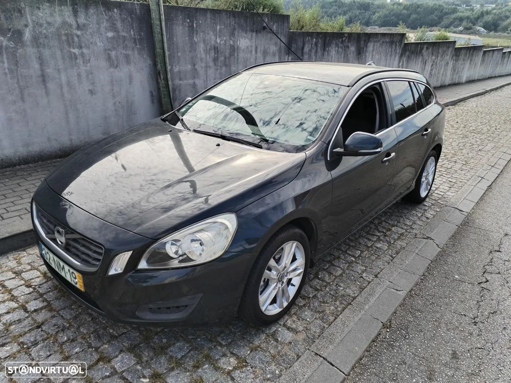 Volvo V60 1.6 D2 Drive Momentum Start/Stop - 1