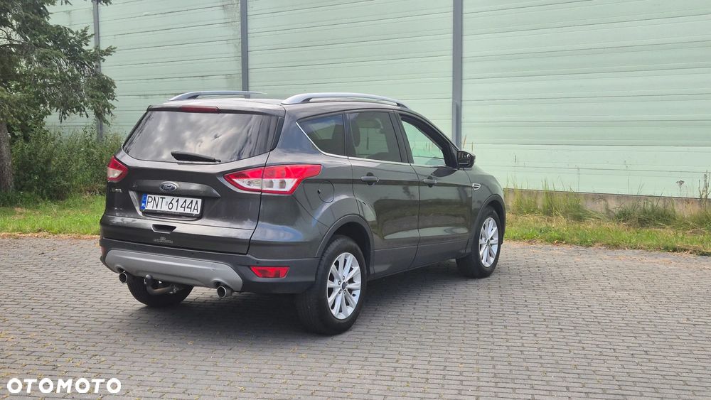 Ford Kuga 2.0 TDCi 2x4 Titanium - 14