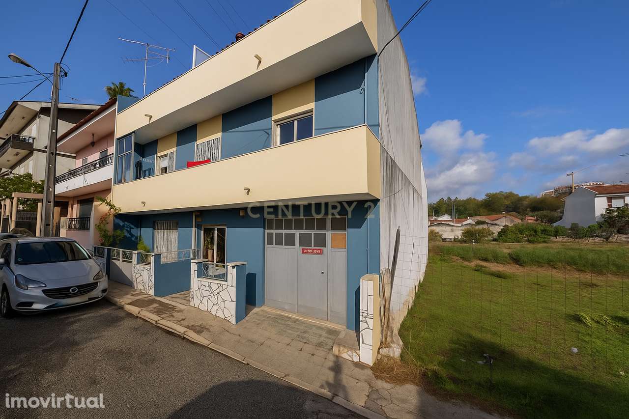 Oportunidade única de investimento em Odivelas – 50% de prédio em prop - Grande imagem: 2/36