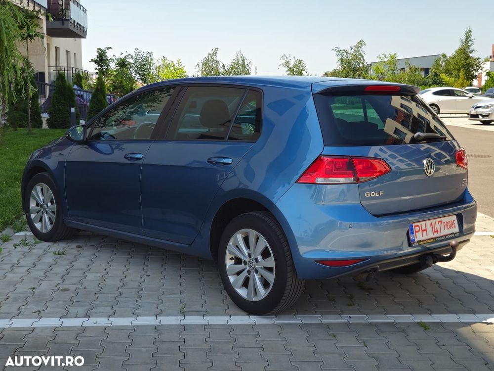 Volkswagen Golf 1.6 TDI BlueMotion Technology DSG Comfortline - 5