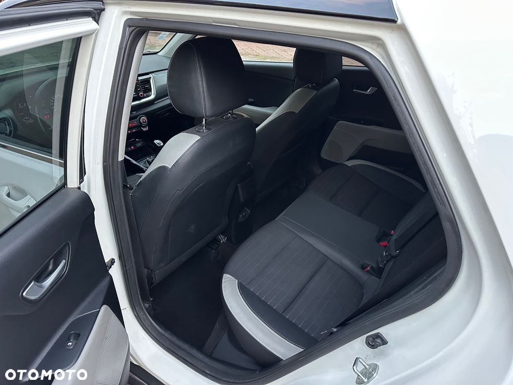 Kia Stonic - 14