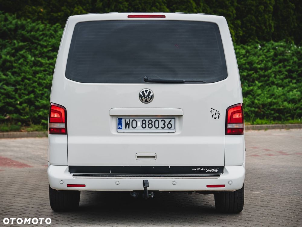 Volkswagen Multivan - 10