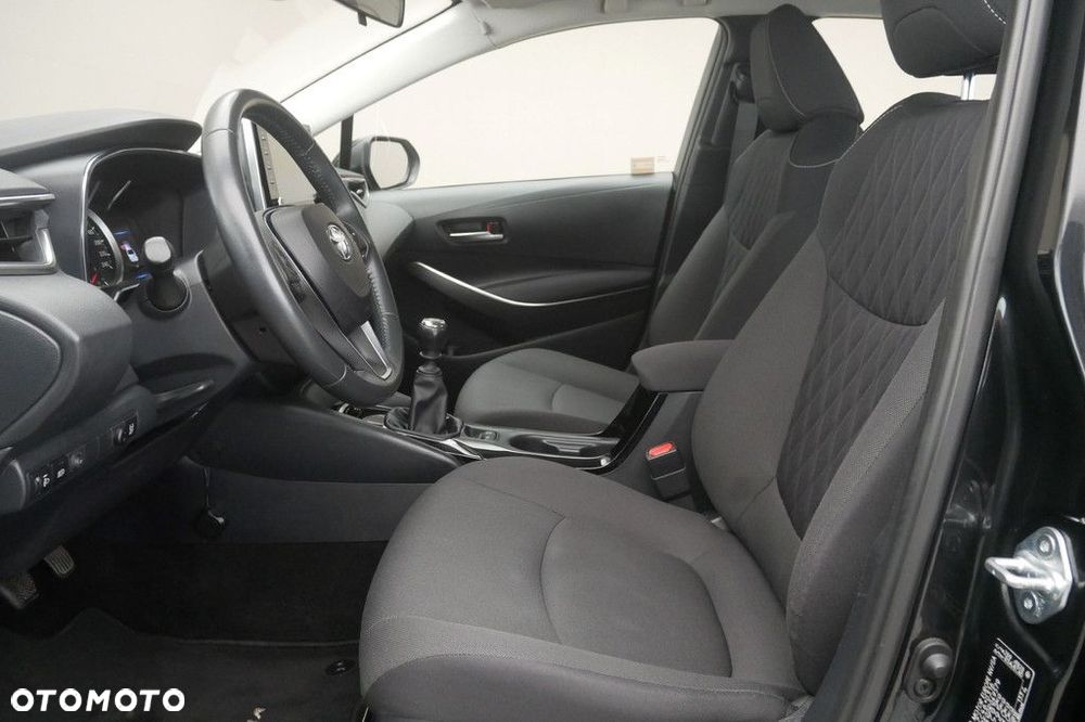 Toyota Corolla - 12