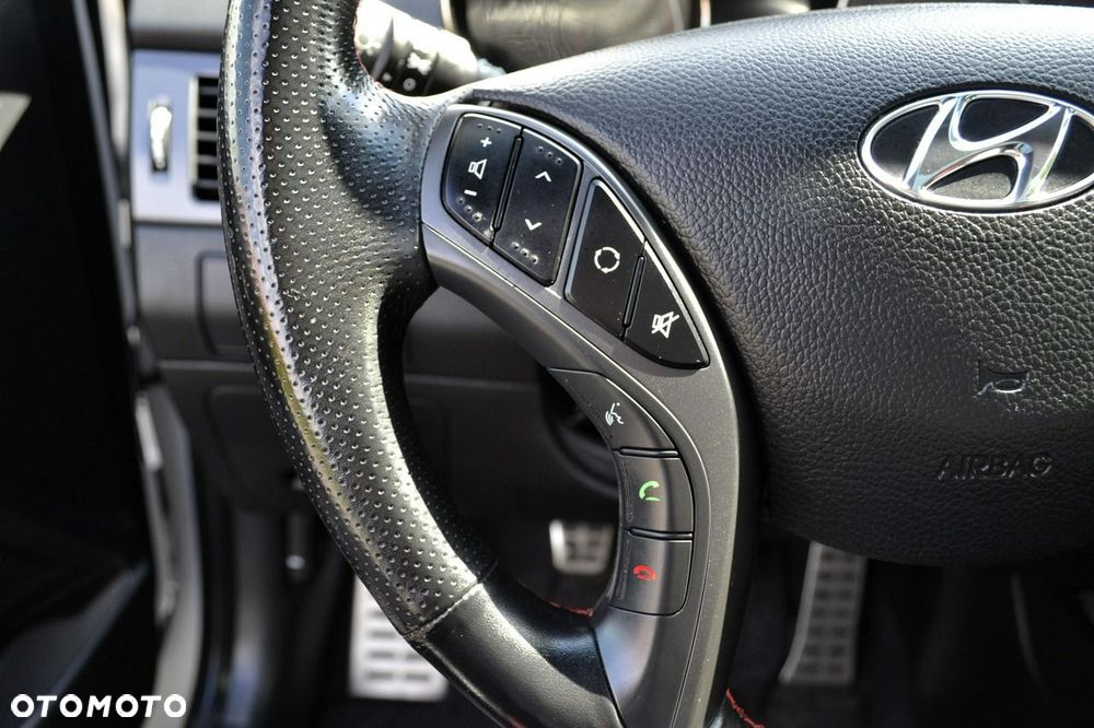 Hyundai i30 1.6 GDI Turbo Luxury - 21