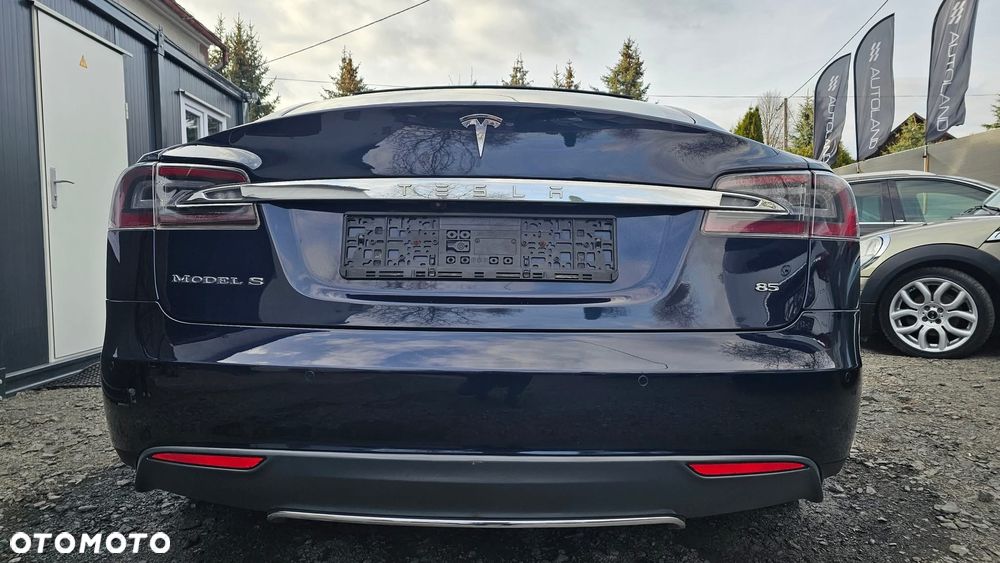 Tesla Model S Standard - 9