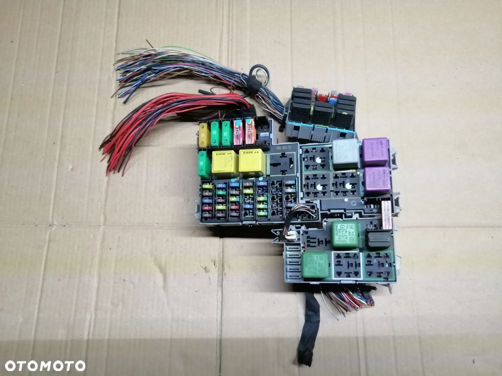 Opel Corsa C 1.0 12V Z10XEP Climatronic zestaw startowy komputer 0261208393 stacyjka 2 klucze immo moduł komfortu i inne - 31