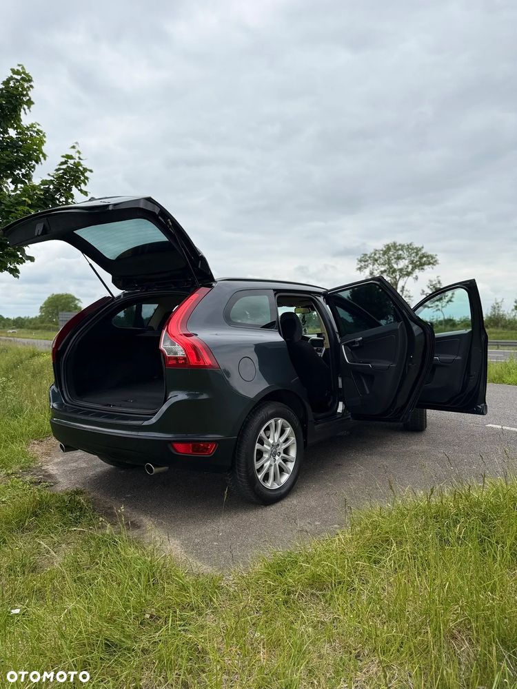Volvo XC 60 2.4D AWD - 18