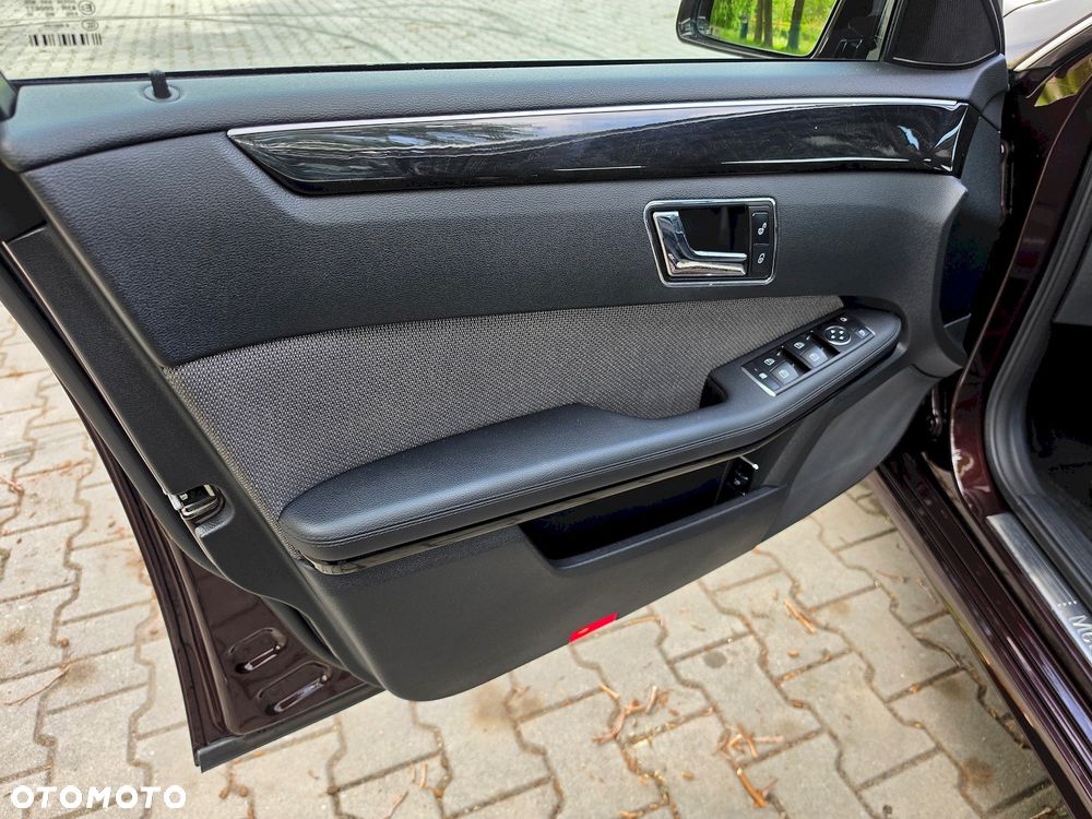 Mercedes-Benz Klasa E 250 CDI DPF BlueEFFICIENCY Avantgarde - 18