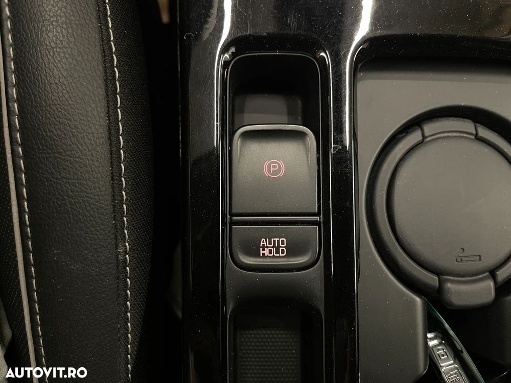 Kia Ceed 1.6 GDI DCT OPF Platinum - 30