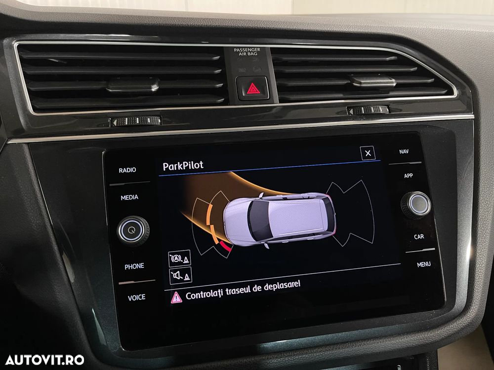 Volkswagen Tiguan 2.0 TDI SCR 4Motion DSG Comfortline - 18