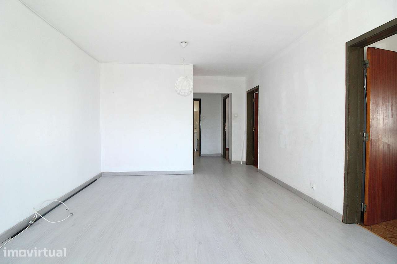 LARANJEIRO - Apartamento T3 com 2 WC - Grande imagem: 2/14
