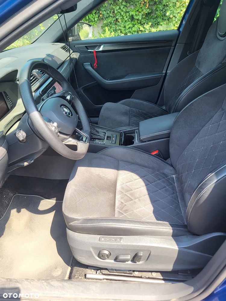Skoda Superb 2.0 TSI Sportline DSG - 18