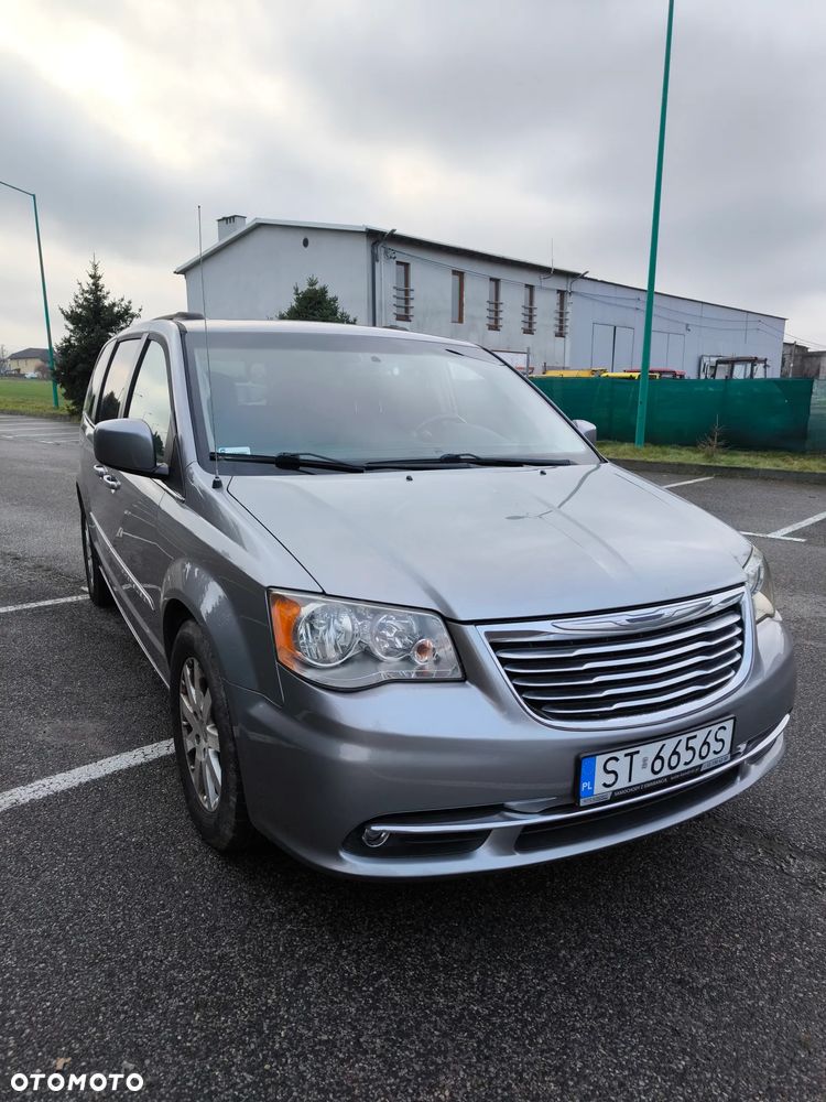 Chrysler Town & Country 3.6 Touring - 2