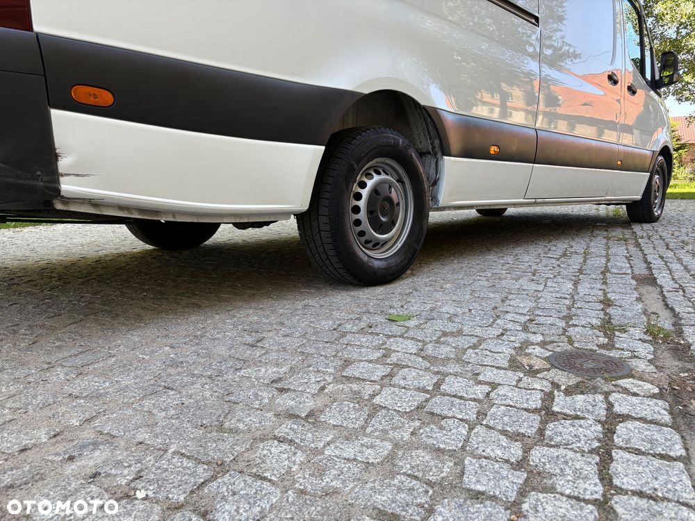 Mercedes-Benz Sprinter - 28