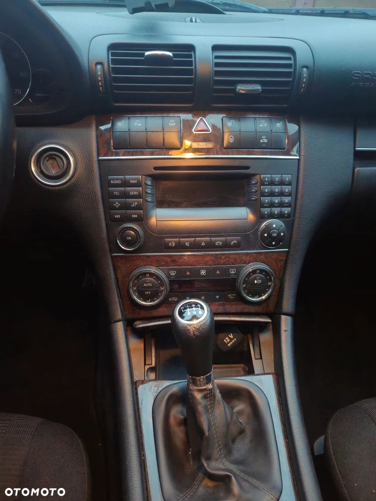 Mercedes-Benz Klasa C 230 T Kompr Classic - 7