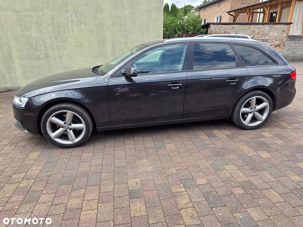 Audi A4 Avant - 11