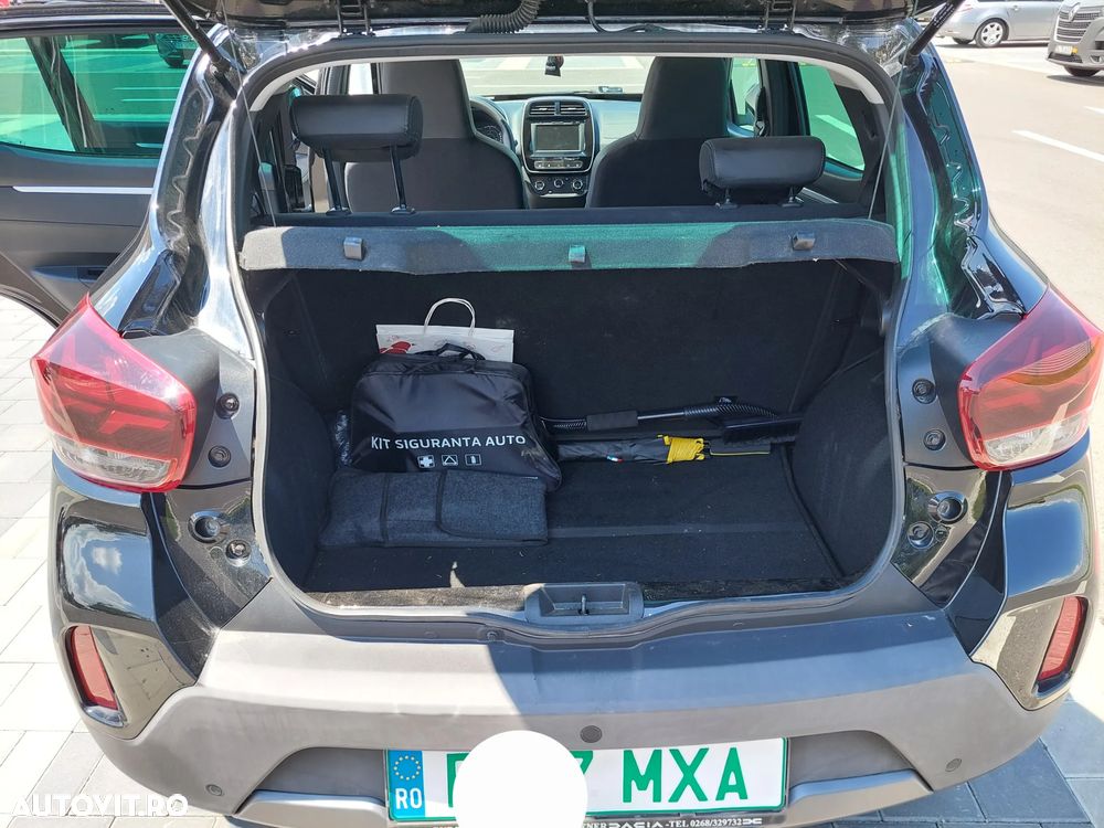 Dacia Spring Expression - 9
