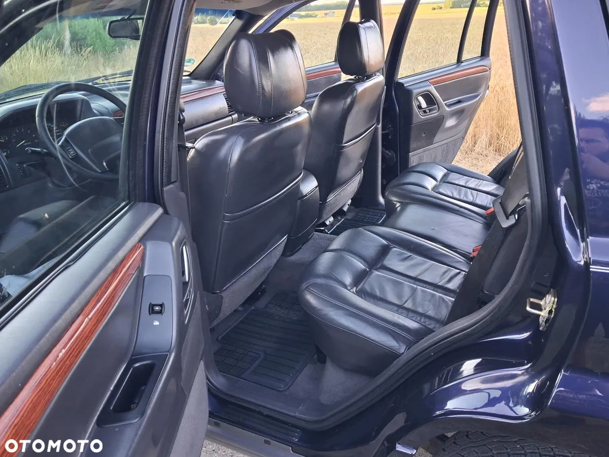 Jeep Grand Cherokee 4.7 Limited - 30