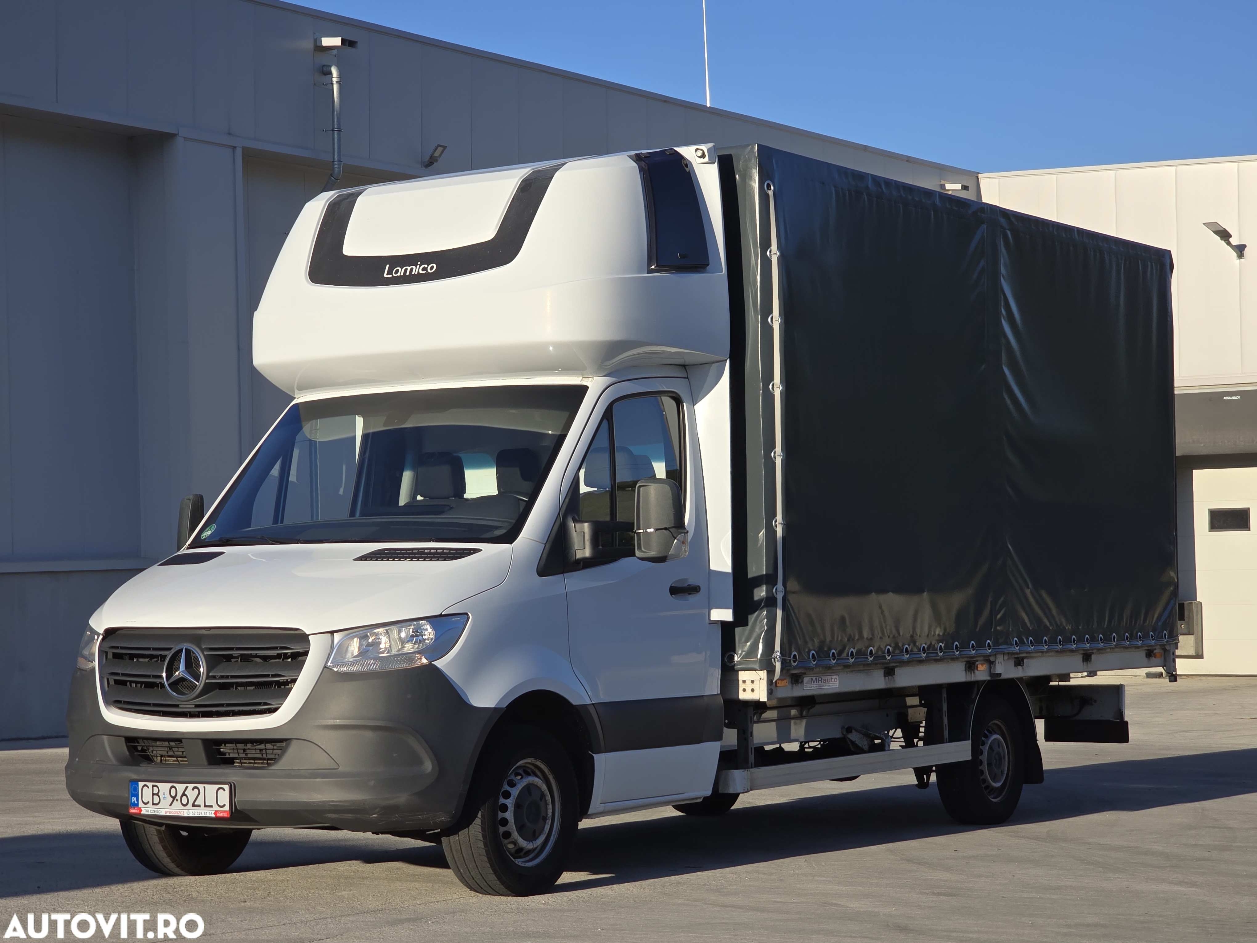 Mercedes-Benz Sprinter - 15