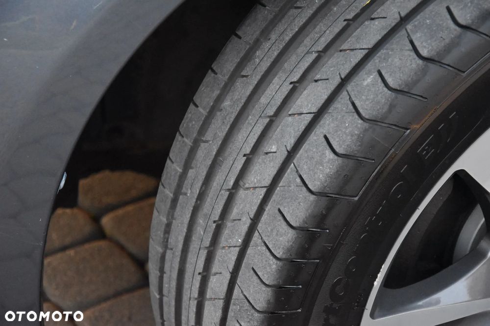 Toyota Avensis 1.8 Edition - 16