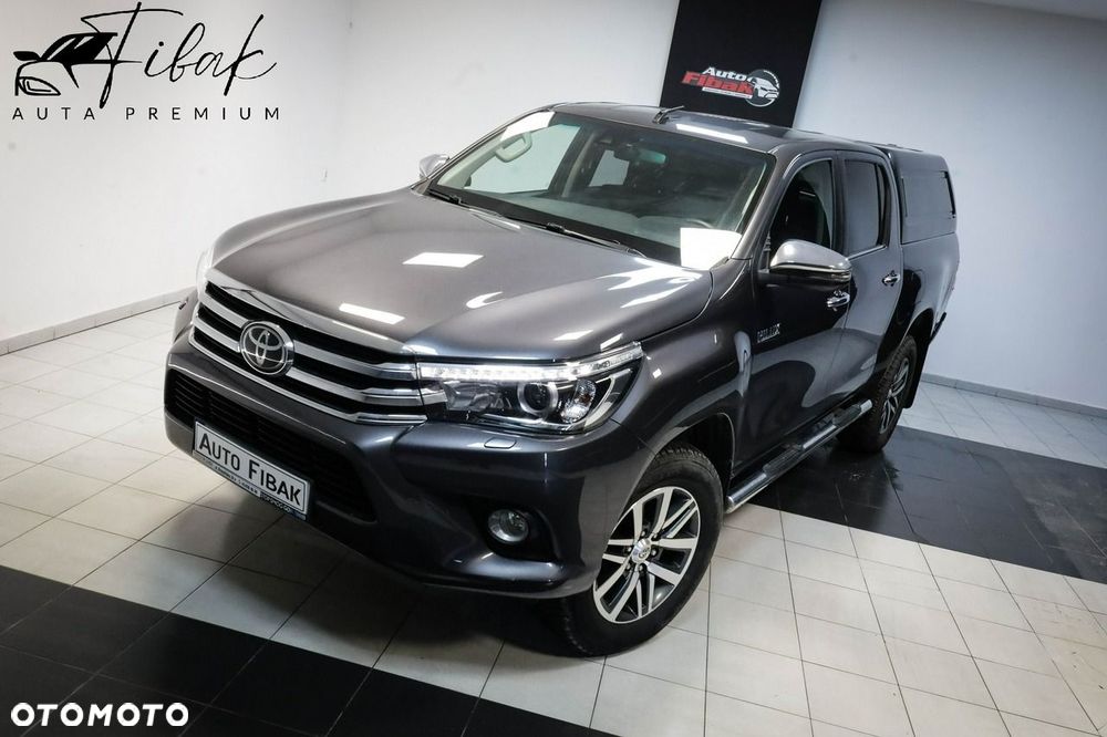 Toyota Hilux - 1