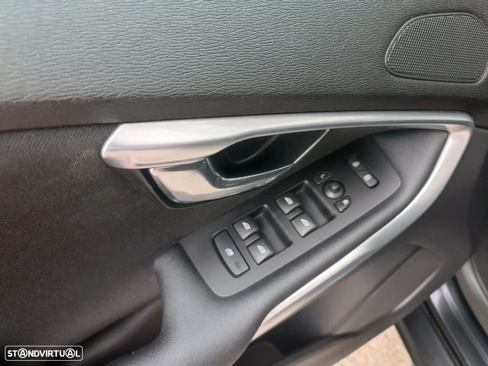 Volvo V40 1.6 D2 Momentum - 14